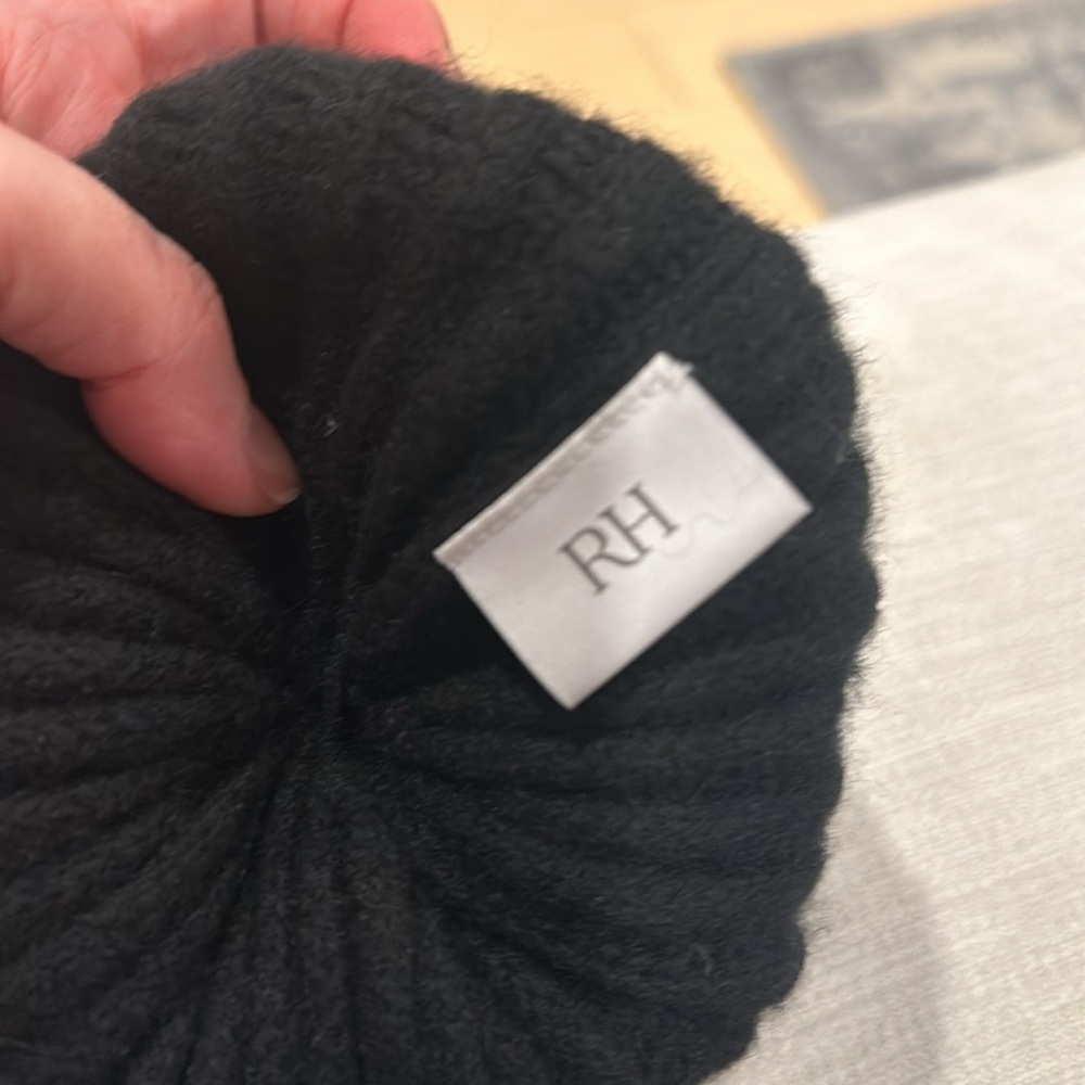 Hat - Picture 3 of 3